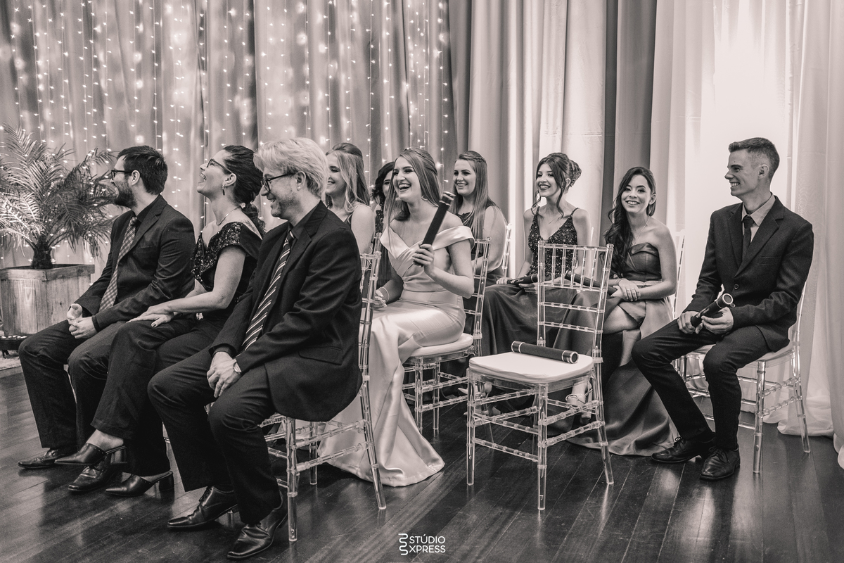 estúdio fotográfico-fotografo-família-15anos-ensaio-casamento-formatura-book de fotos-fotografa-ensaio gestante-festa de 15 anos-pré wedding-fotos profissionais-corporativos-retratos-fotos de bebê-sessão de fotos-mini wedding-dia do fotografo-ensaio newbo