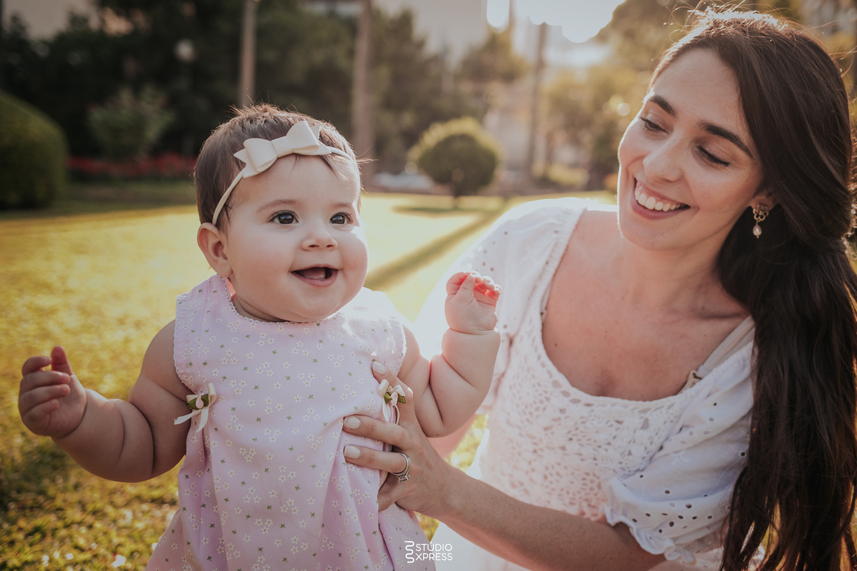 estúdio fotográfico-fotografo-família-15anos-ensaio-casamento-formatura-book de fotos-fotografa-ensaio gestante-festa de 15 anos-pré wedding-fotos profissionais-corporativos-retratos-fotos de bebê-sessão de fotos-mini wedding-dia do fotografo-ensaio newbo