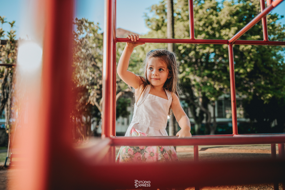 estúdio fotográfico-fotografo-família-15anos-ensaio-casamento-formatura-book de fotos-fotografa-ensaio gestante-festa de 15 anos-pré wedding-fotos profissionais-corporativos-retratos-fotos de bebê-sessão de fotos-mini wedding-dia do fotografo-ensaio newbo