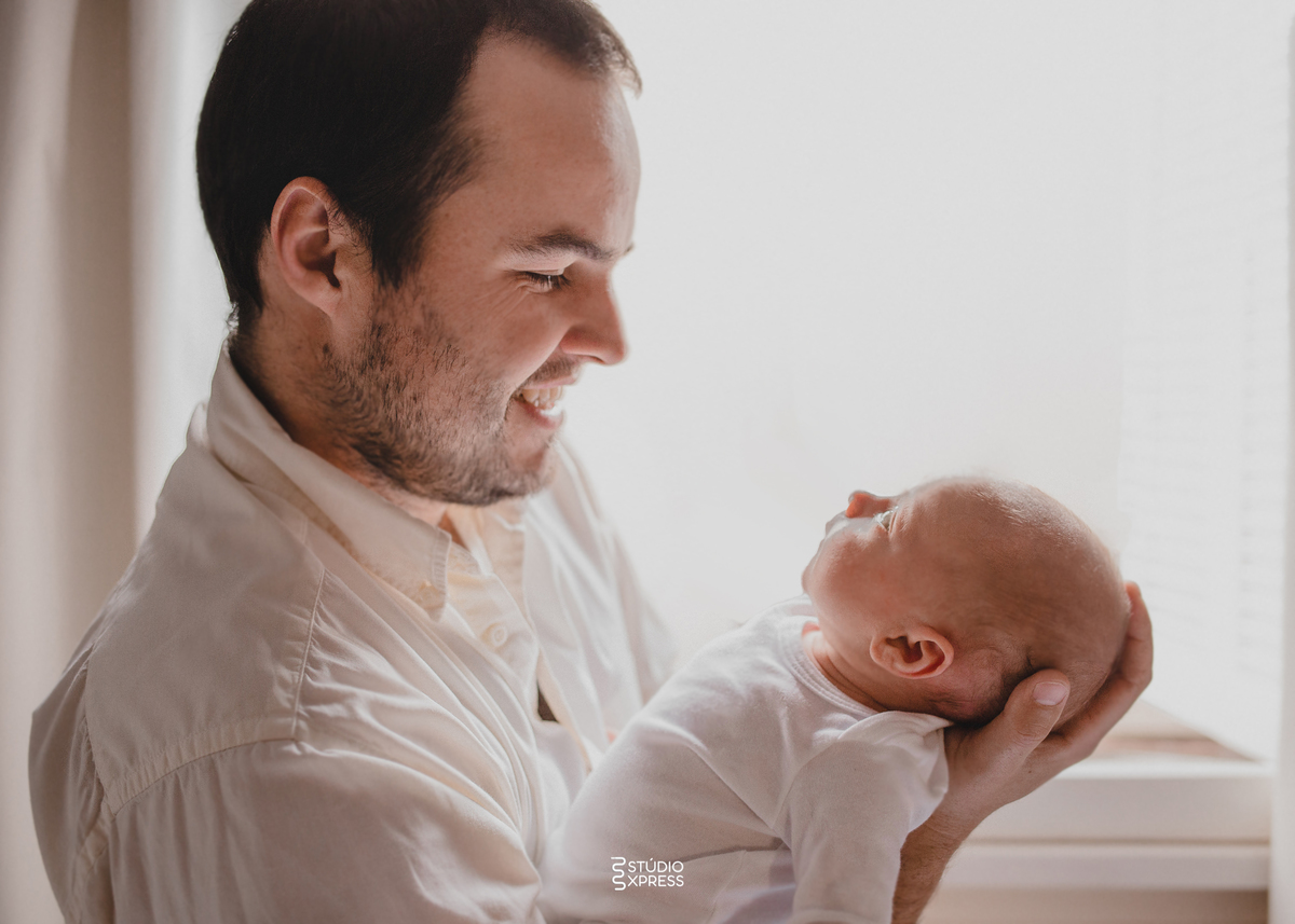 estúdio fotográfico-fotografo-família-15anos-ensaio-casamento-formatura-book de fotos-fotografa-ensaio gestante-festa de 15 anos-pré wedding-fotos profissionais-corporativos-retratos-fotos de bebê-sessão de fotos-mini wedding-dia do fotografo-ensaio newbo