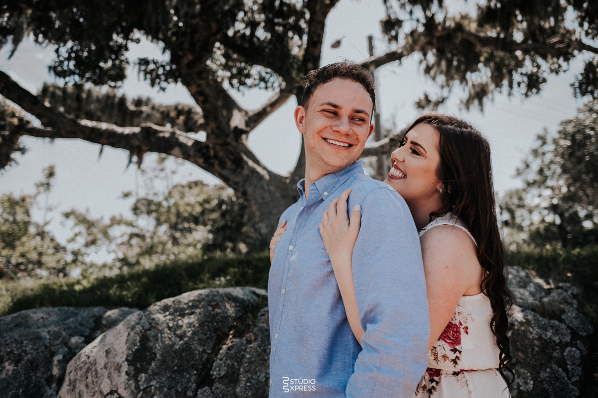 estúdio fotográfico-fotografo-família-15anos-ensaio-casamento-formatura-book de fotos-fotografa-ensaio gestante-festa de 15 anos-pré wedding-fotos profissionais-corporativos-retratos-fotos de bebê-sessão de fotos-mini wedding-dia do fotografo-ensaio newbo