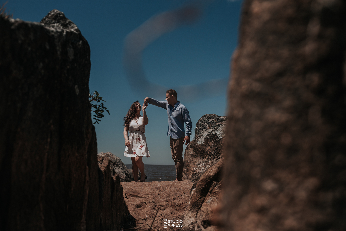 estúdio fotográfico-fotografo-família-15anos-ensaio-casamento-formatura-book de fotos-fotografa-ensaio gestante-festa de 15 anos-pré wedding-fotos profissionais-corporativos-retratos-fotos de bebê-sessão de fotos-mini wedding-dia do fotografo-ensaio newbo