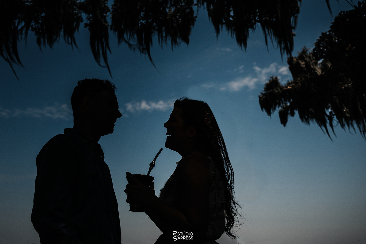 estúdio fotográfico-fotografo-família-15anos-ensaio-casamento-formatura-book de fotos-fotografa-ensaio gestante-festa de 15 anos-pré wedding-fotos profissionais-corporativos-retratos-fotos de bebê-sessão de fotos-mini wedding-dia do fotografo-ensaio newbo