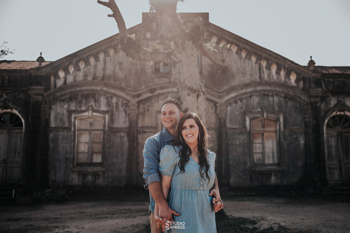 estúdio fotográfico-fotografo-família-15anos-ensaio-casamento-formatura-book de fotos-fotografa-ensaio gestante-festa de 15 anos-pré wedding-fotos profissionais-corporativos-retratos-fotos de bebê-sessão de fotos-mini wedding-dia do fotografo-ensaio newbo