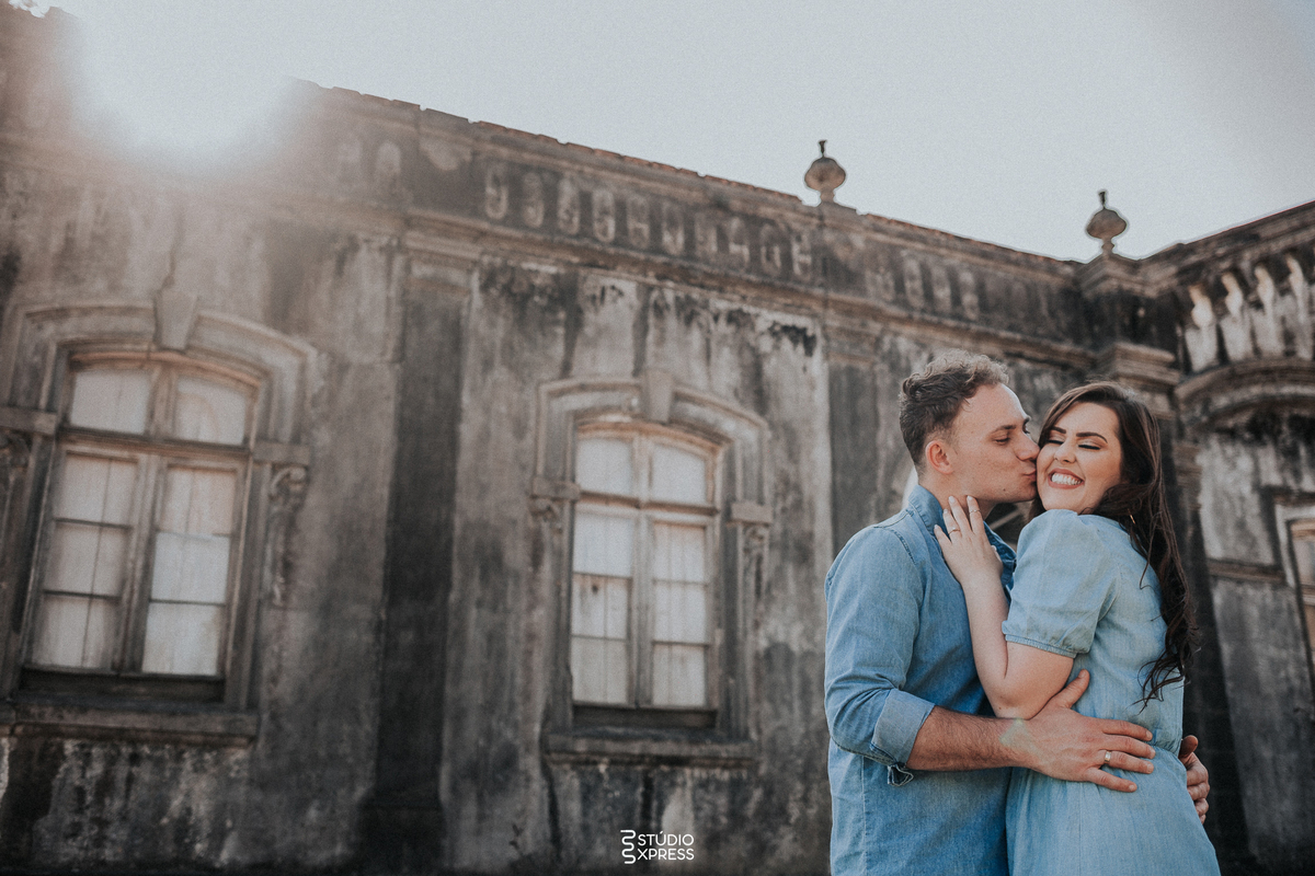 estúdio fotográfico-fotografo-família-15anos-ensaio-casamento-formatura-book de fotos-fotografa-ensaio gestante-festa de 15 anos-pré wedding-fotos profissionais-corporativos-retratos-fotos de bebê-sessão de fotos-mini wedding-dia do fotografo-ensaio newbo