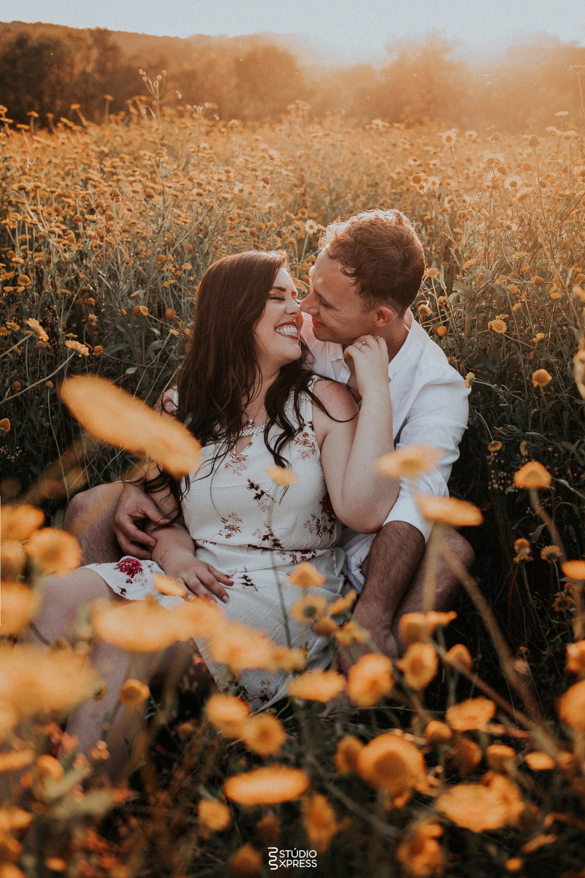 estúdio fotográfico-fotografo-família-15anos-ensaio-casamento-formatura-book de fotos-fotografa-ensaio gestante-festa de 15 anos-pré wedding-fotos profissionais-corporativos-retratos-fotos de bebê-sessão de fotos-mini wedding-dia do fotografo-ensaio newbo