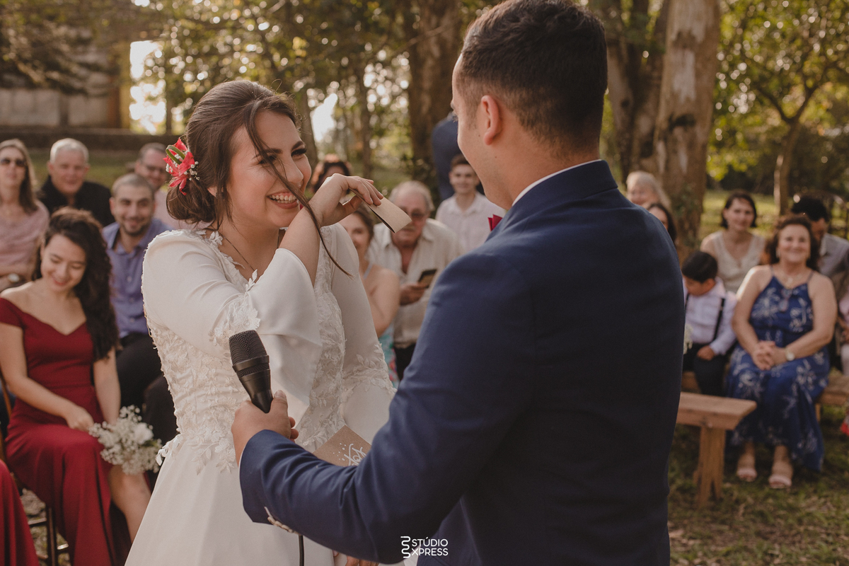 estúdio fotográfico-fotografo-família-15anos-ensaio-casamento-formatura-book de fotos-fotografa-ensaio gestante-festa de 15 anos-pré wedding-fotos profissionais-corporativos-retratos-fotos de bebê-sessão de fotos-mini wedding-dia do fotografo-ensaio newbo