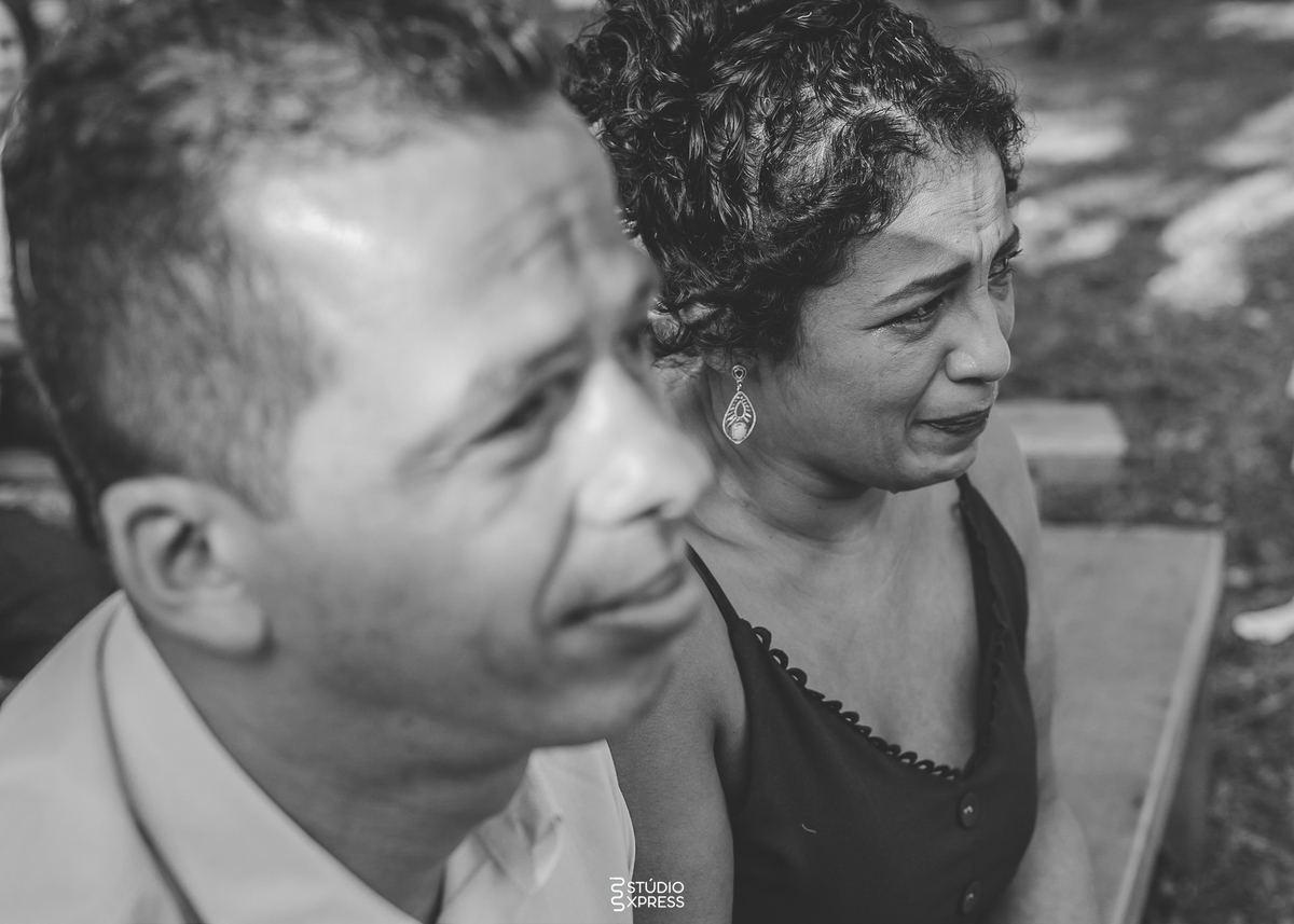 estúdio fotográfico-fotografo-família-15anos-ensaio-casamento-formatura-book de fotos-fotografa-ensaio gestante-festa de 15 anos-pré wedding-fotos profissionais-corporativos-retratos-fotos de bebê-sessão de fotos-mini wedding-dia do fotografo-ensaio newbo