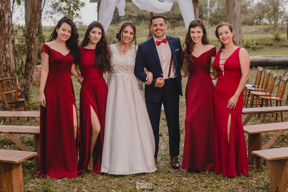 estúdio fotográfico-fotografo-família-15anos-ensaio-casamento-formatura-book de fotos-fotografa-ensaio gestante-festa de 15 anos-pré wedding-fotos profissionais-corporativos-retratos-fotos de bebê-sessão de fotos-mini wedding-dia do fotografo-ensaio newbo