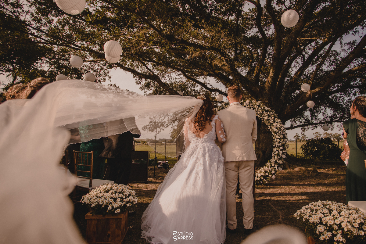 estúdio fotográfico - fotografo - família - 15 anos - ensaio - casamento - formatura - book de fotos - fotografa - ensaio gestante - festa de 15 anos - pré wedding - fotos profissionais - corporativos - retratos - fotos de bebê - sessão de fotos - mini we