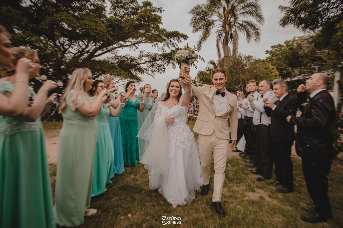 estúdio fotográfico - fotografo - família - 15 anos - ensaio - casamento - formatura - book de fotos - fotografa - ensaio gestante - festa de 15 anos - pré wedding - fotos profissionais - corporativos - retratos - fotos de bebê - sessão de fotos - mini we