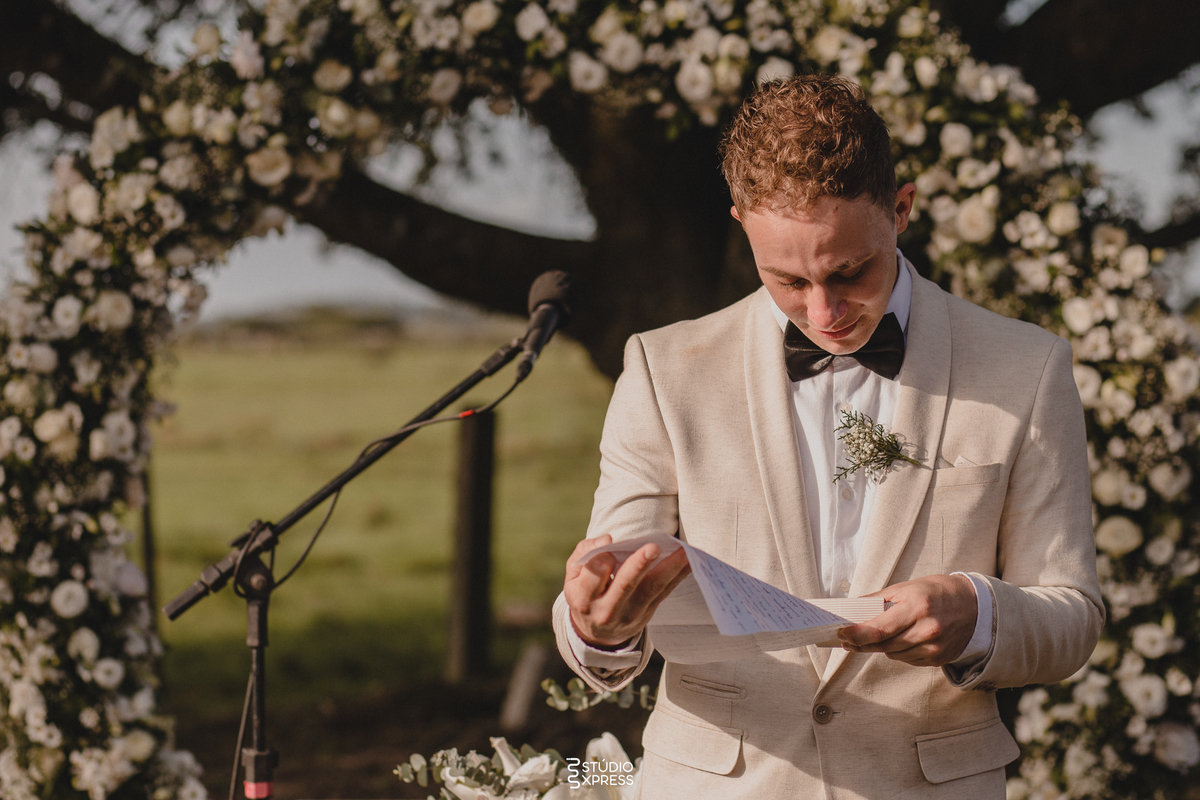 estúdio fotográfico - fotografo - família - 15 anos - ensaio - casamento - formatura - book de fotos - fotografa - ensaio gestante - festa de 15 anos - pré wedding - fotos profissionais - corporativos - retratos - fotos de bebê - sessão de fotos - mini we