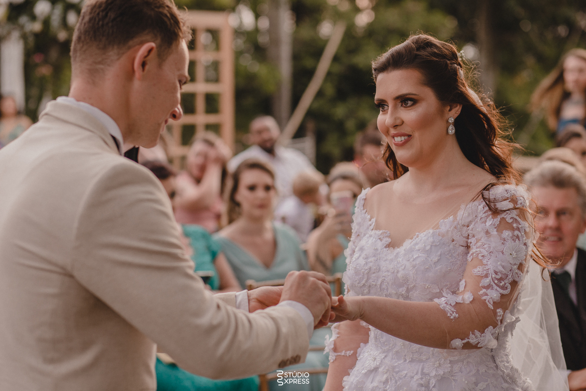 estúdio fotográfico - fotografo - família - 15 anos - ensaio - casamento - formatura - book de fotos - fotografa - ensaio gestante - festa de 15 anos - pré wedding - fotos profissionais - corporativos - retratos - fotos de bebê - sessão de fotos - mini we