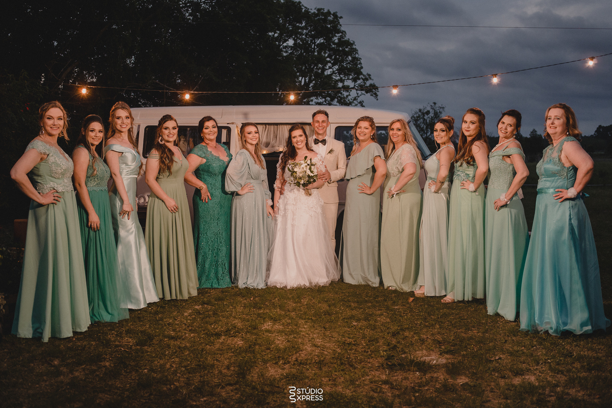 estúdio fotográfico - fotografo - família - 15 anos - ensaio - casamento - formatura - book de fotos - fotografa - ensaio gestante - festa de 15 anos - pré wedding - fotos profissionais - corporativos - retratos - fotos de bebê - sessão de fotos - mini we