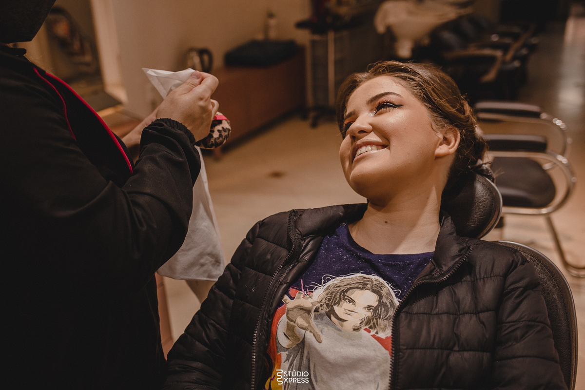 estúdio fotográfico-fotografo-família-15anos-ensaio-casamento-formatura-book de fotos-fotografa-ensaio gestante-festa de 15 anos-pré wedding-fotos profissionais-corporativos-retratos-fotos de bebê-sessão de fotos-mini wedding-dia do fotografo-ensaio newbo