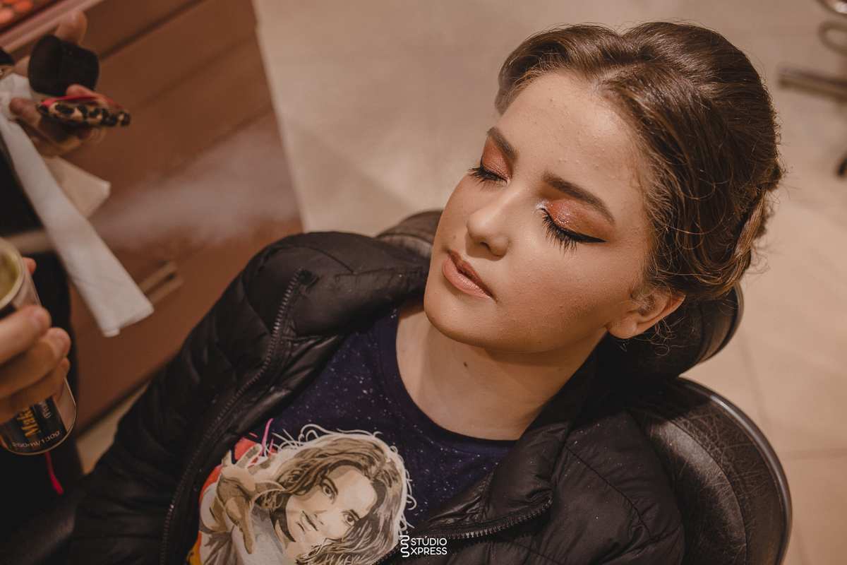 estúdio fotográfico-fotografo-família-15anos-ensaio-casamento-formatura-book de fotos-fotografa-ensaio gestante-festa de 15 anos-pré wedding-fotos profissionais-corporativos-retratos-fotos de bebê-sessão de fotos-mini wedding-dia do fotografo-ensaio newbo