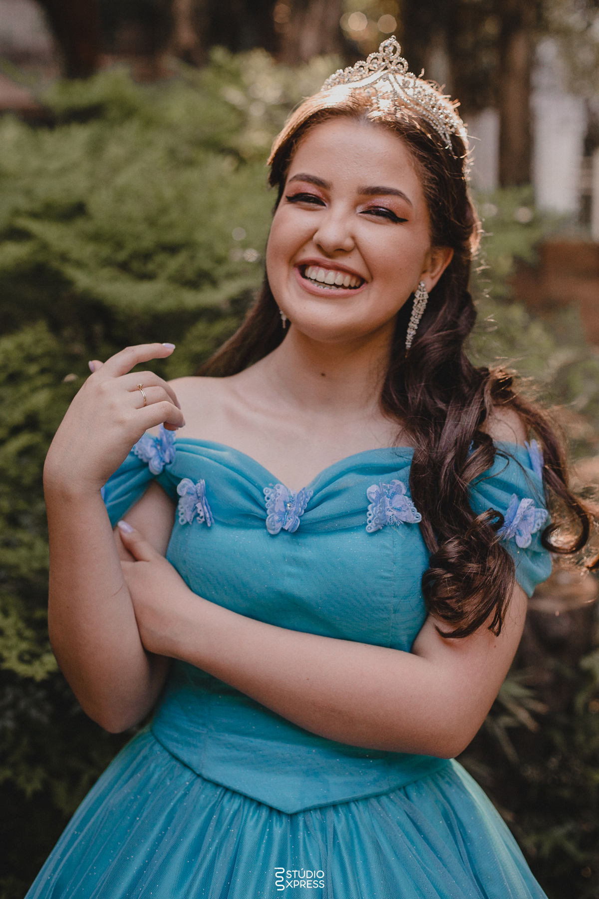 estúdio fotográfico-fotografo-família-15anos-ensaio-casamento-formatura-book de fotos-fotografa-ensaio gestante-festa de 15 anos-pré wedding-fotos profissionais-corporativos-retratos-fotos de bebê-sessão de fotos-mini wedding-dia do fotografo-ensaio newbo