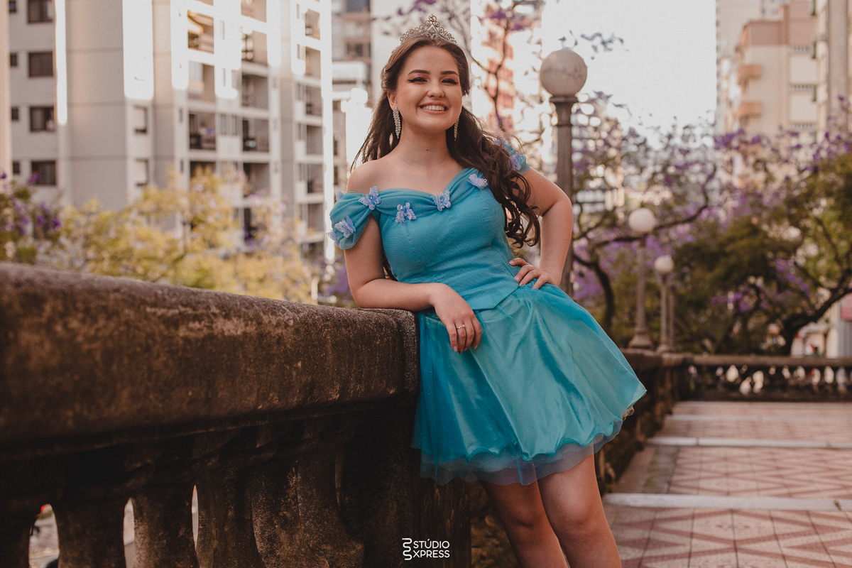 estúdio fotográfico-fotografo-família-15anos-ensaio-casamento-formatura-book de fotos-fotografa-ensaio gestante-festa de 15 anos-pré wedding-fotos profissionais-corporativos-retratos-fotos de bebê-sessão de fotos-mini wedding-dia do fotografo-ensaio newbo