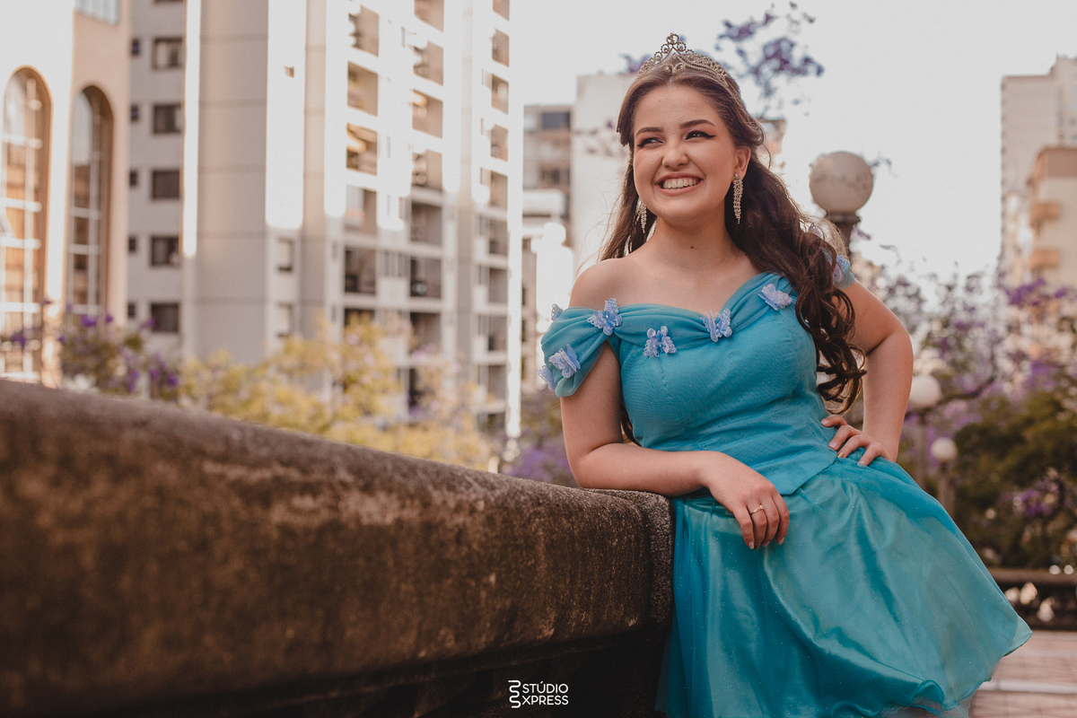 estúdio fotográfico-fotografo-família-15anos-ensaio-casamento-formatura-book de fotos-fotografa-ensaio gestante-festa de 15 anos-pré wedding-fotos profissionais-corporativos-retratos-fotos de bebê-sessão de fotos-mini wedding-dia do fotografo-ensaio newbo