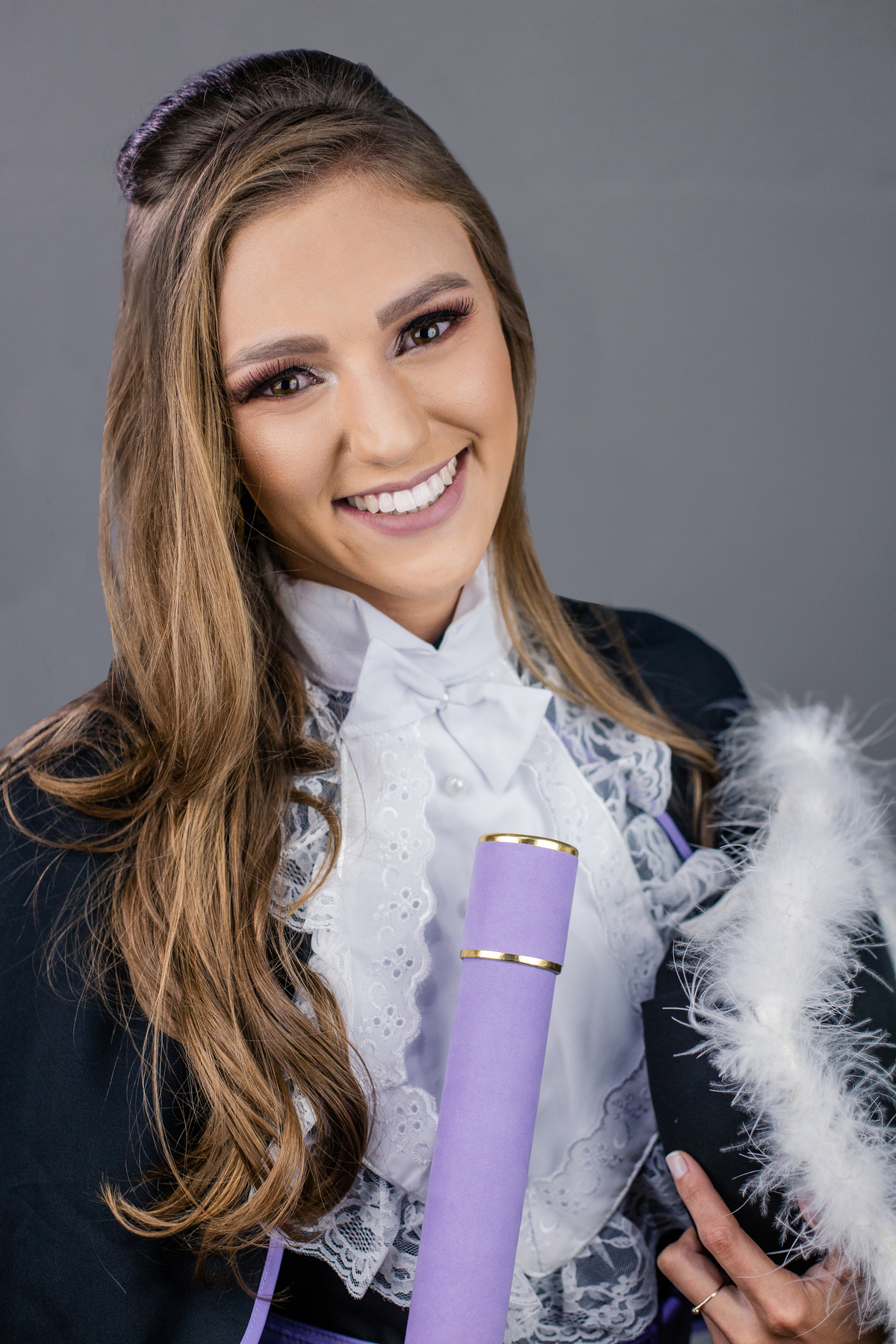 formatura-estudio-formar-colacão-curso-ensaio-fotos-quadros-adm-medicina-direito-farmacia-fundasul-uniaselvi-uergs-ufpel-cristal-rs-riograndedosul-fotografo-formei-quadro-album-canudo-formatura-toga-beca-aluguel