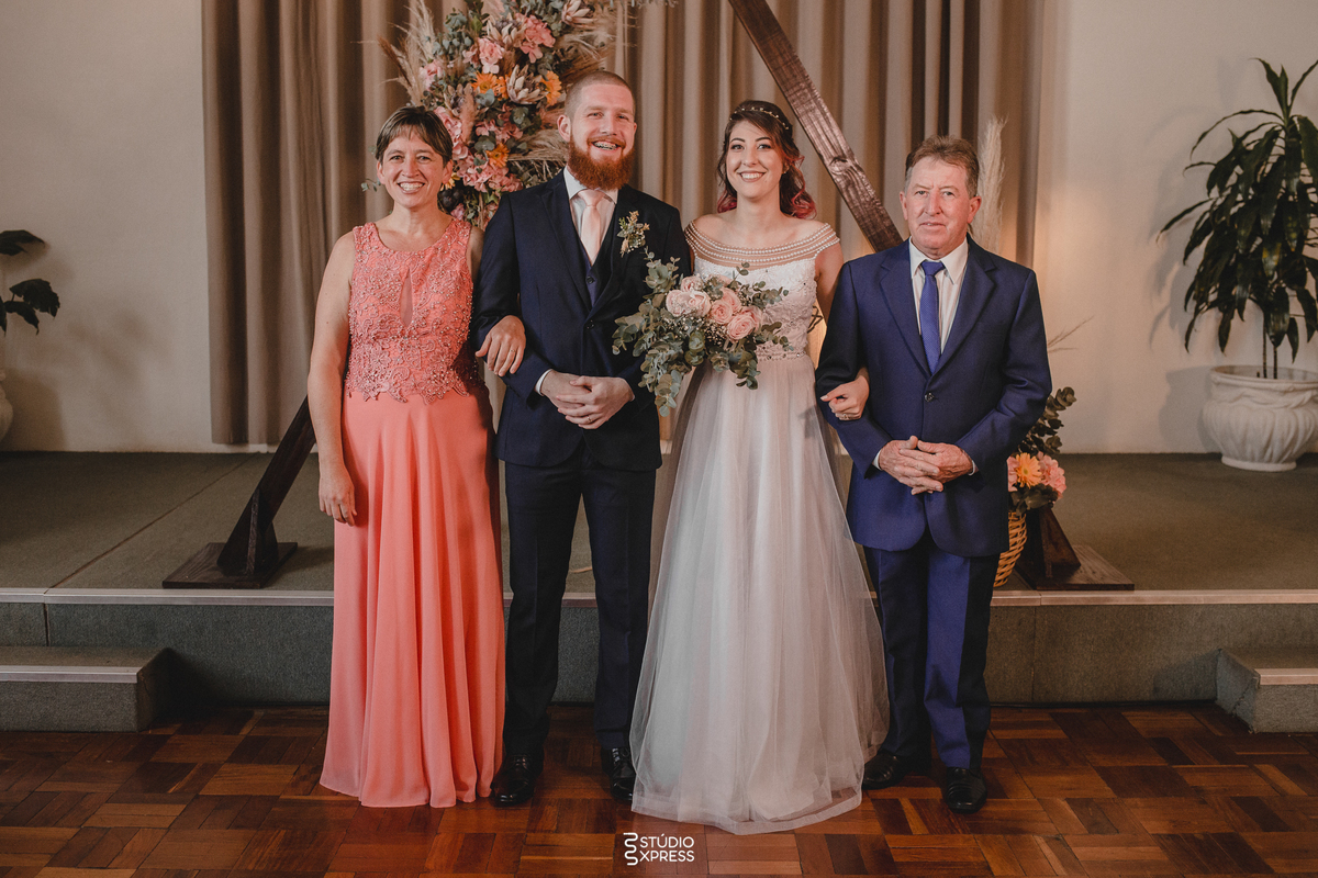 #casamento #wedding #noiva #love #amor #noivas #bride #festa #brasil #noivos #fotografia #photography #noivado #weddingdress #vestidodenoiva #weddingday #casamentos #voucasar #prewedding #instagood #noivo #eventos #casal #wedding #love #bride #photography