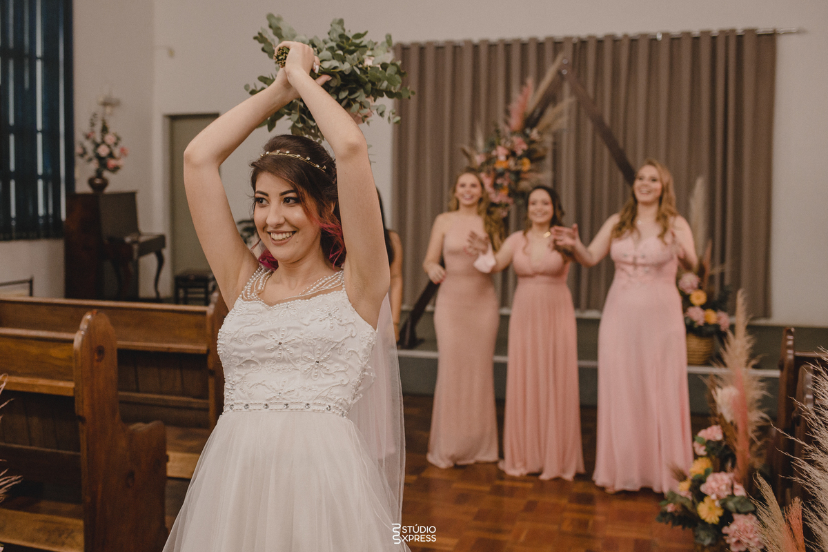 #casamento #wedding #noiva #love #amor #noivas #bride #festa #brasil #noivos #fotografia #photography #noivado #weddingdress #vestidodenoiva #weddingday #casamentos #voucasar #prewedding #instagood #noivo #eventos #casal #wedding #love #bride #photography