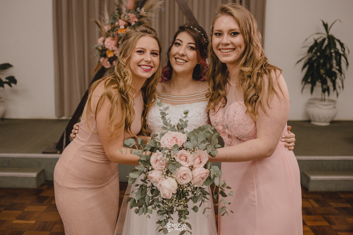 #casamento #wedding #noiva #love #amor #noivas #bride #festa #brasil #noivos #fotografia #photography #noivado #weddingdress #vestidodenoiva #weddingday #casamentos #voucasar #prewedding #instagood #noivo #eventos #casal #wedding #love #bride #photography