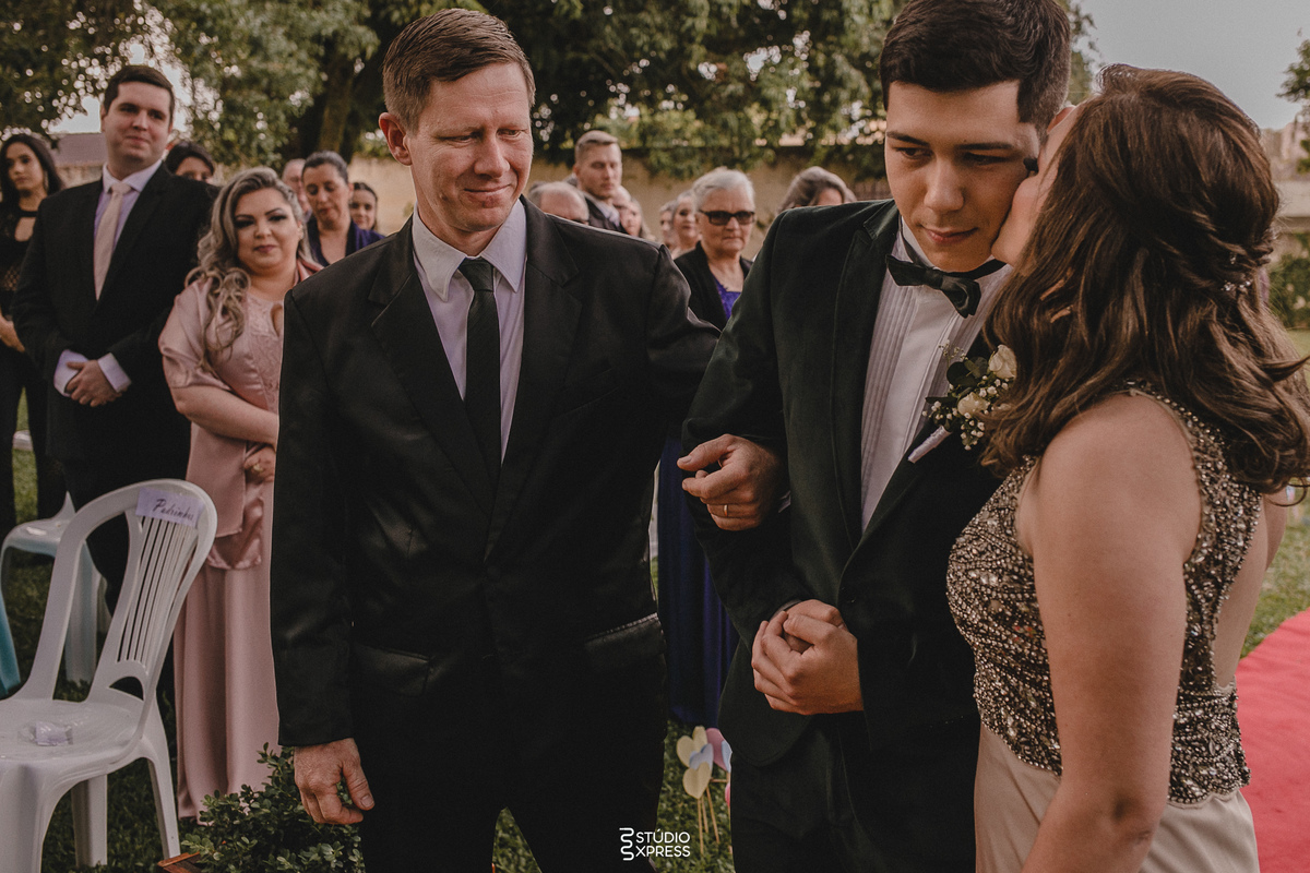 casamento, ar livre, camaquã, humanize, noivos, casar, entrada, pais, tapete, colegio das irmas