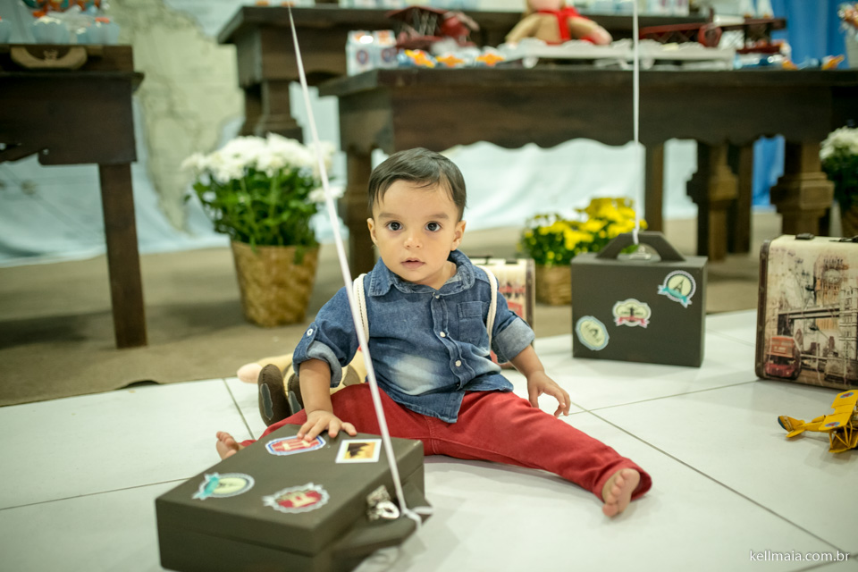 menino no aniversario de criança