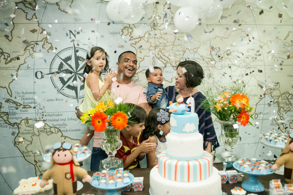 parabéns em festa de menino, confete