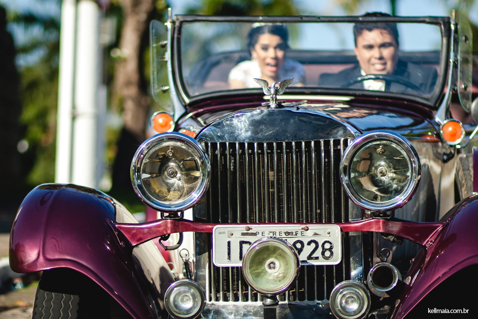 Fotógrafo de casamento, 2013, Vitória, Serra, ES, Maressa e Daniel, Pós-casamento, noivo dirigindo em alta velocidade