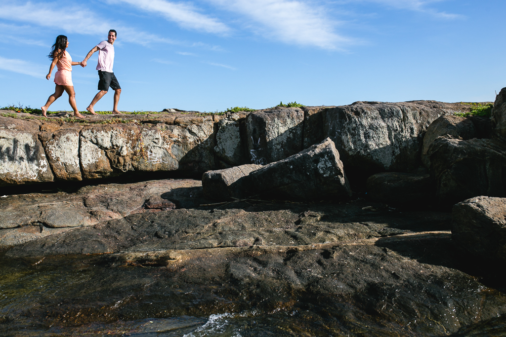 Foto por Kell Maia de Vitória ES, fotografia de pre-casamento Leticia e Fábio em Vila Velha ES, mergulho com mergulhador 2016