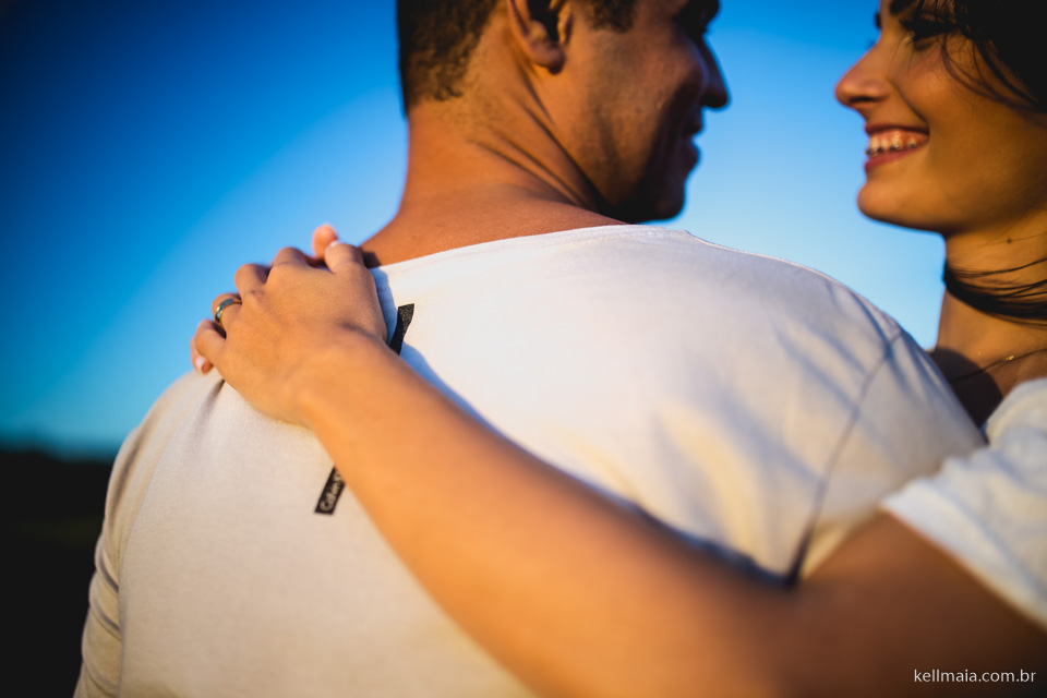 Foto por Kell Maia de Vitória ES, fotografia de ensaio de casal Aline e Renato, em Serra ES