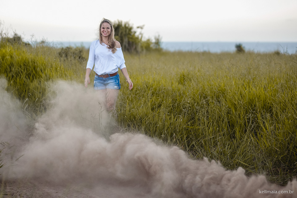 Foto por Kell Maia de Vitória/ES, fotografia de pré-casamento Laiza e Amauri, em Serra/ES, moto