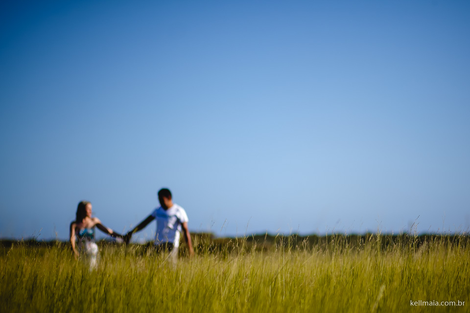 Foto por Kell Maia de Vitória/ES, fotografia de pré-casamento Laiza e Amauri, em Serra/ES, moto