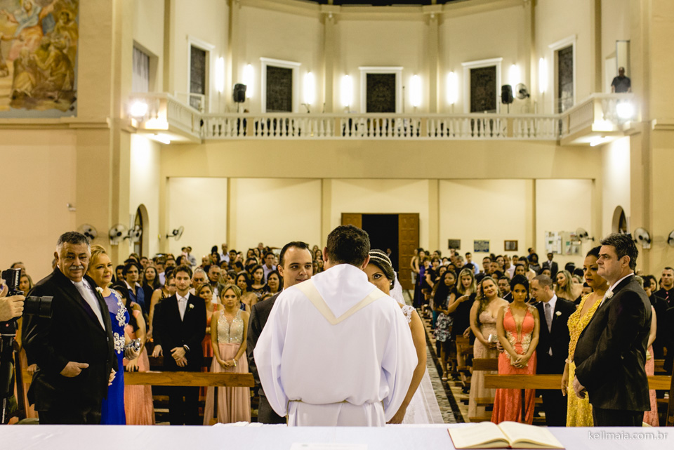 Foto por Kell Maia de Vitória ES, fotografia de casamento Andressa e André, em Vitória/ES e Vila Velha ES 2015, Santuário Santo Antonio e Sindipaes