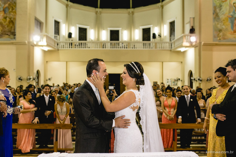 Foto por Kell Maia de Vitória ES, fotografia de casamento Andressa e André, em Vitória/ES e Vila Velha ES 2015, Santuário Santo Antonio e Sindipaes