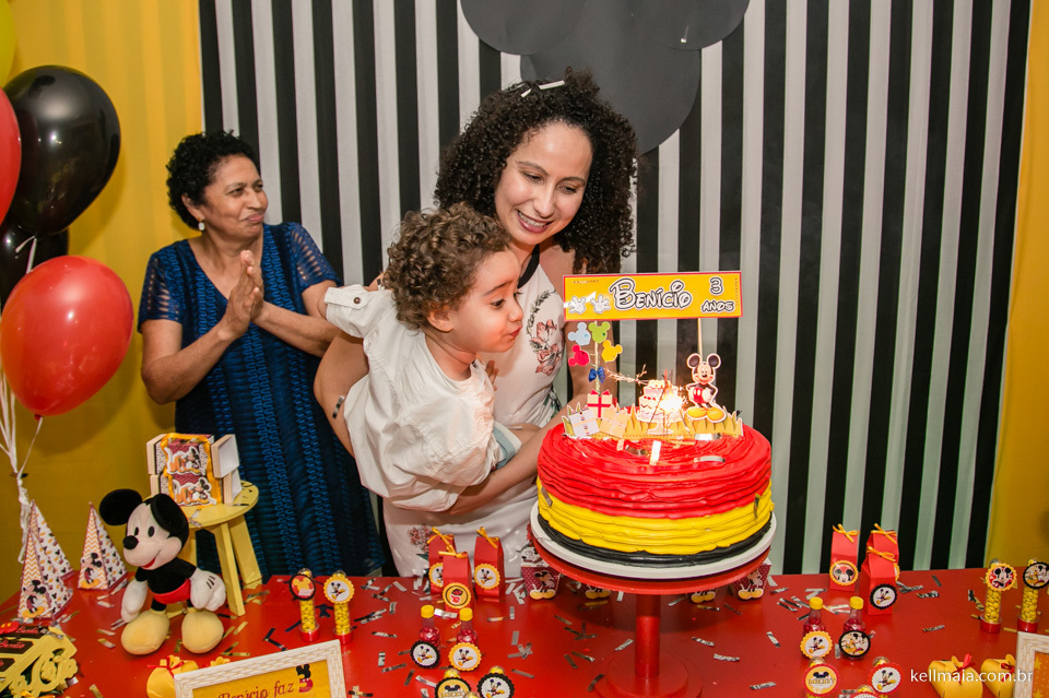 prabéns, assoprando a vela, festa de menino