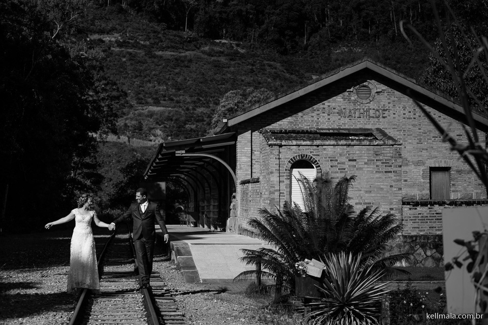 noivos na estação de matilde