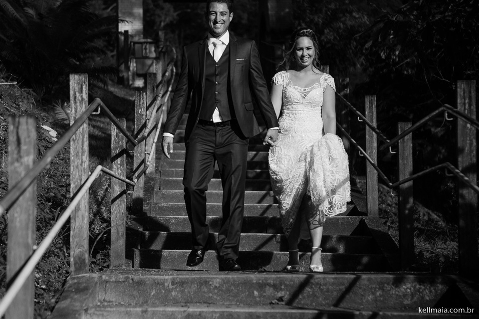 noivos indo para cachoeira de matilde