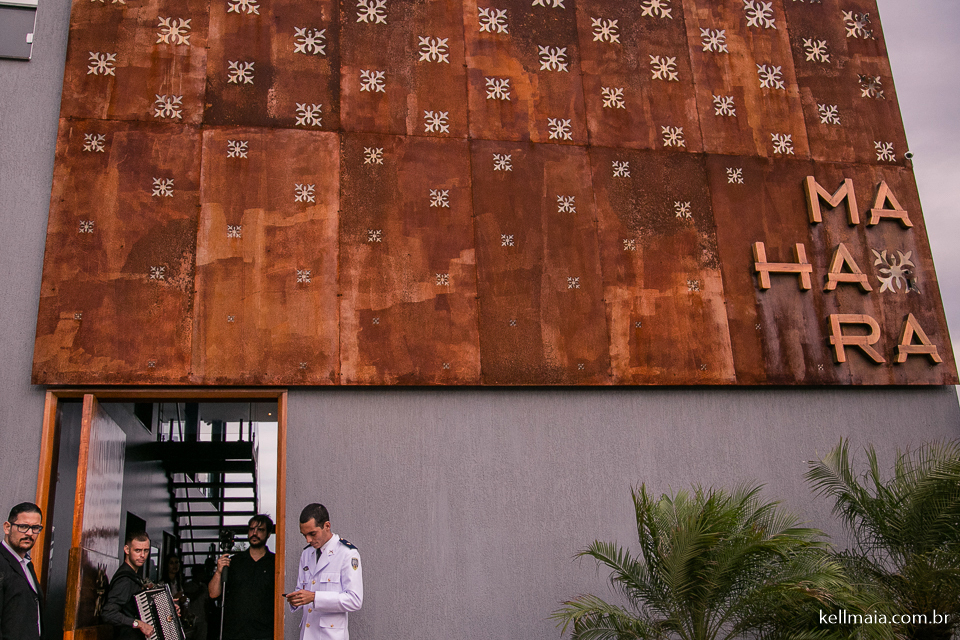 noivos no restaurante mahara