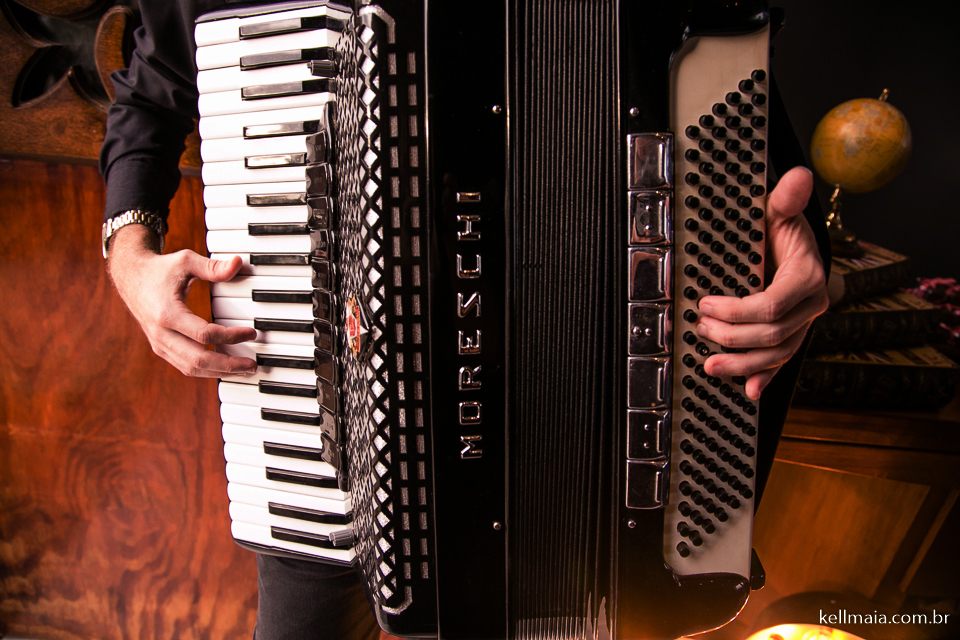 acordeon e sanfona na entrada dos convidados do casamento