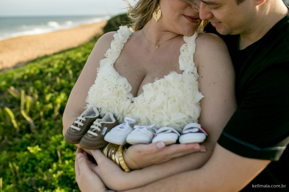 Fotografia por Kell Maia, Vila Velha, Barra do Jucu, ES, 2016, com os sapatinhos do neném