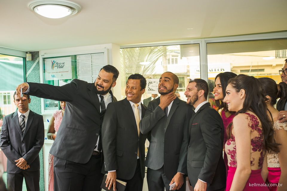 Fotógrafo de casamento, serra, ES, 2016, Nágila e Filipe, selfie do noivo com amigos antes da cerimônia