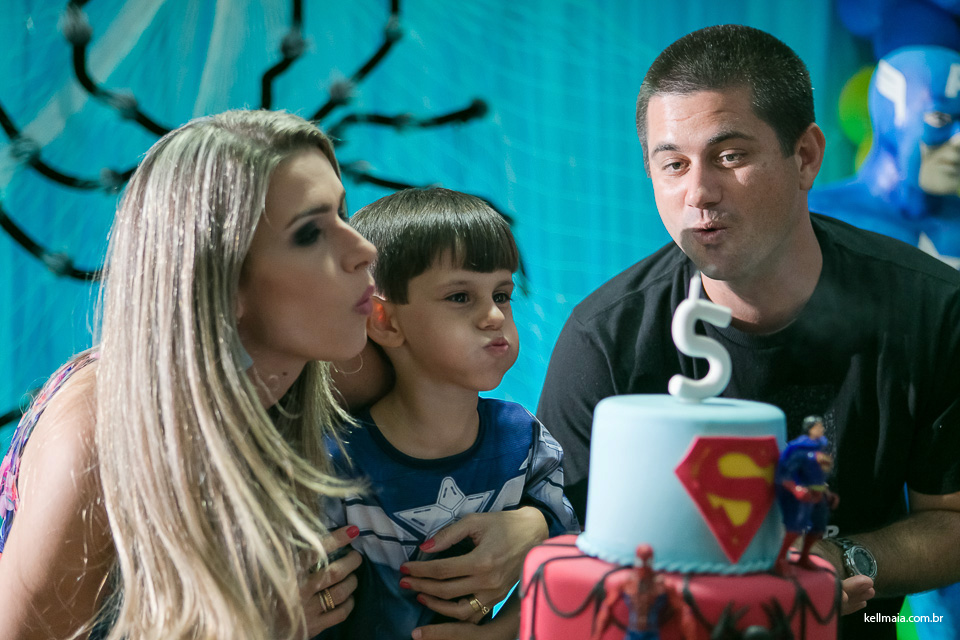 Fotográfo de aniversário infantil, 2015, Kell Maia, Vitória, ES, Arthur, 5 anos, assoprando a vela