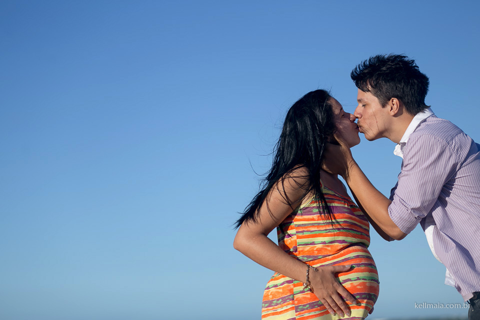 Fotógrafo de gestante, Serra, ES, 2015, Débora e William, Kell Maia, gestante e o beijo no marido