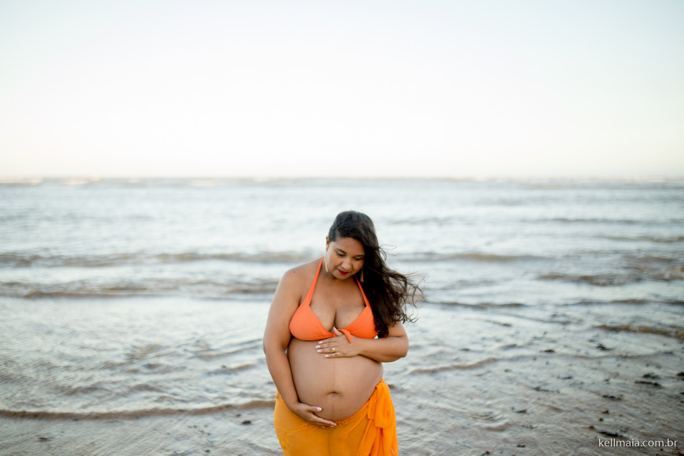 gestante na praia