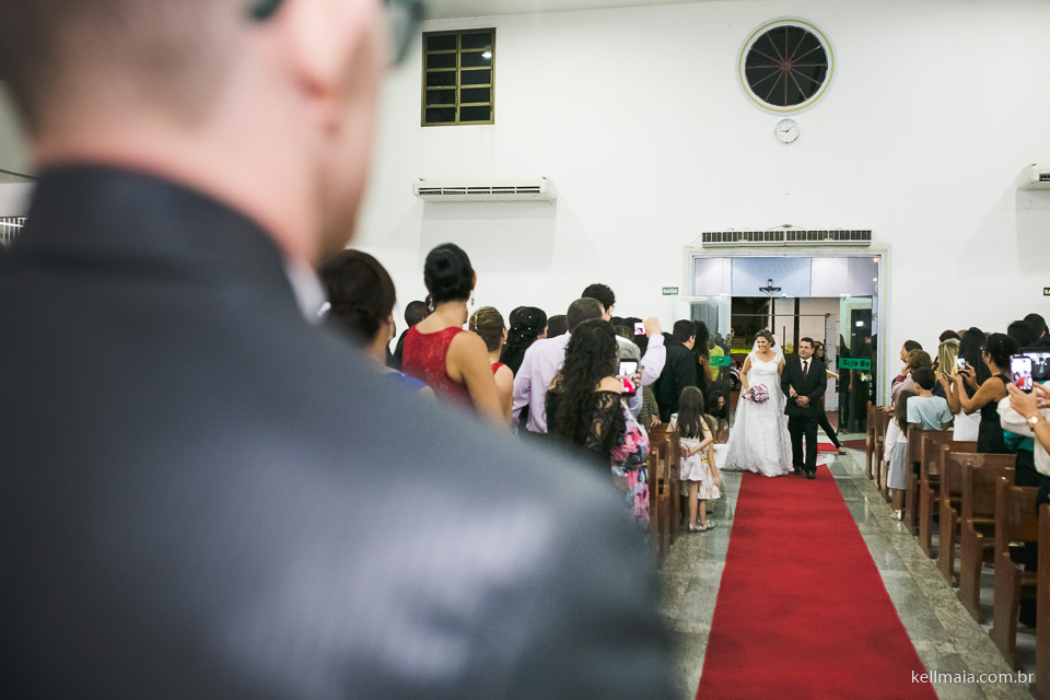 noiva entrando com o pai