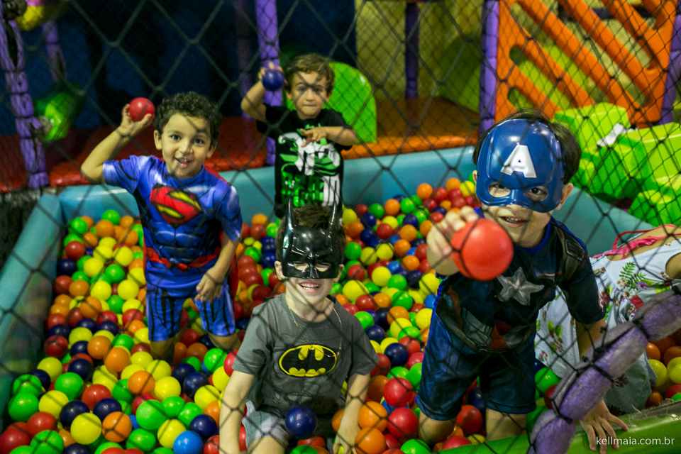 na piscina de bolinas