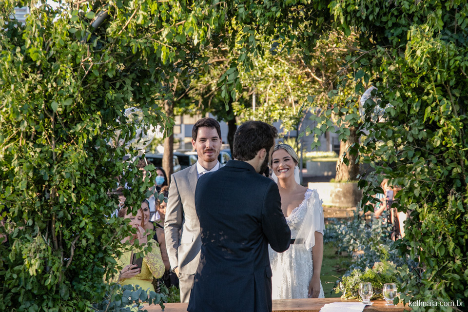 casamento em local com verde